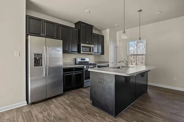 $359,999 | 4000 Grove Point Drive, Richmond, VA 23220