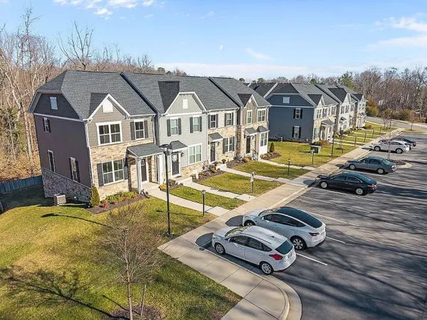 $359,999 | 4000 Grove Point Drive, Richmond, VA 23220