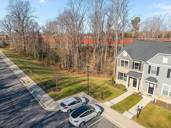 $359,999 | 4000 Grove Point Drive, Richmond, VA 23220