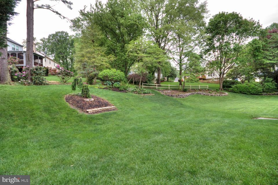 10158 Wavell Road Fairfax, VA 22032 - Photo 29 of 30 Exterior (Rear)
