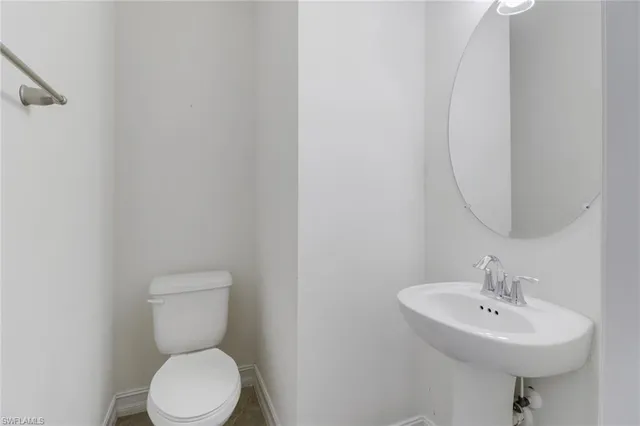 $435,000 | 7948 Bristol Circle, Naples, FL 34120