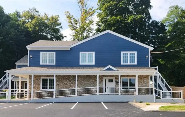 $3,400 | 17 School Street, Unit B, Hudson, MA 01749