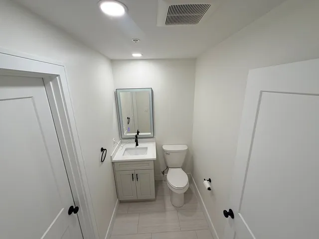 $3,400 | 17 School Street, Unit B, Hudson, MA 01749