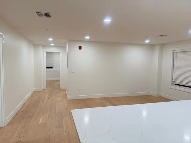 $3,400 | 17 School Street, Unit B, Hudson, MA 01749