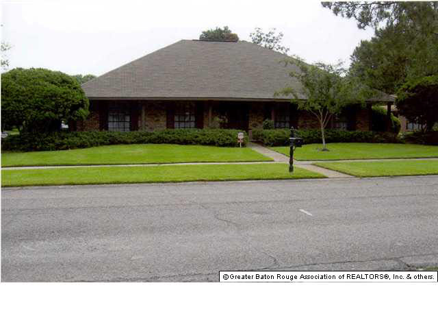 14113 Woodland Ridge Boulevard Baton Rouge, LA 70816 - Photo 1 of 14