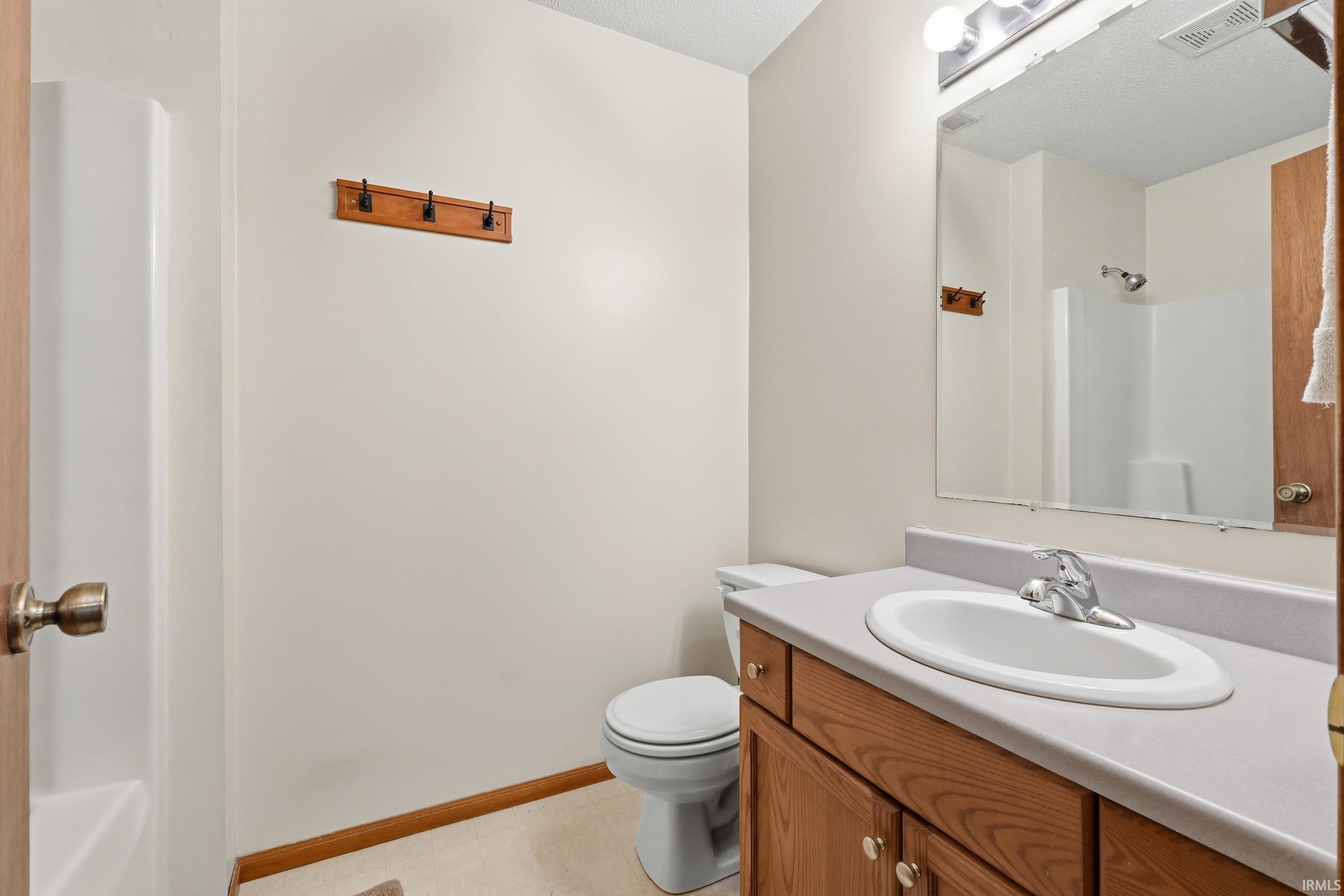 3627 Three Oaks Drive Fort Wayne, IN 46809 - Photo 5 of 32