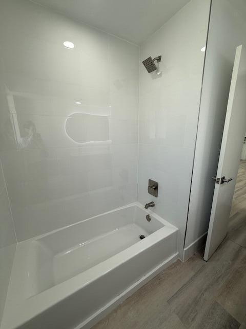 28 Southwest 9th Avenue Boca Raton, FL 33486 - Photo 13 of 16 a bathroom with a bathtub