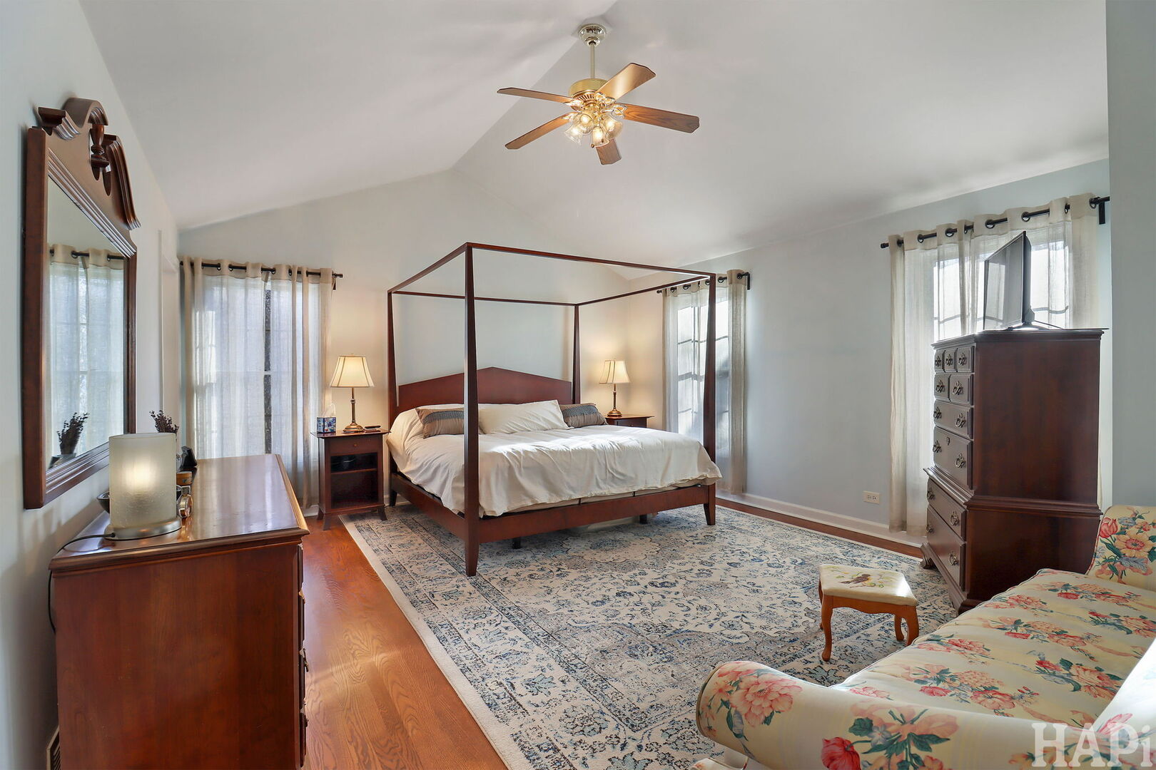 1727 Telegraph Road Bannockburn, IL 60015 - Photo 7 of 24 Gallery Image 7