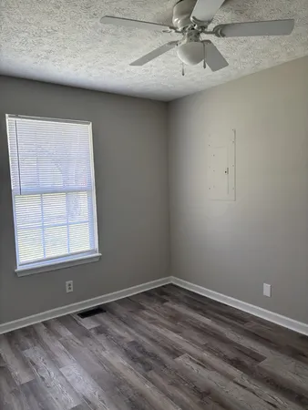 $1,250 | 641 Artic Avenue, Oak Grove, KY 42262