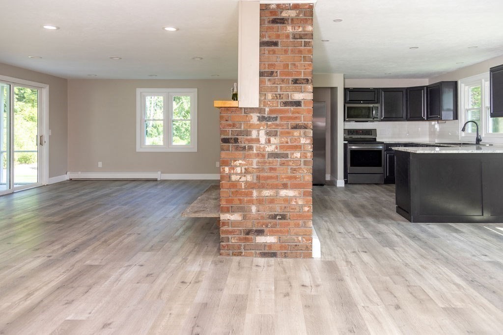 49 Sawmill Plain Road Deerfield, MA 01373 - Photo 16 of 42