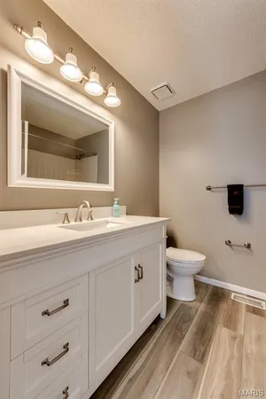 $395,000 | 3143 Lavender Lane, St. Louis, MO 63139