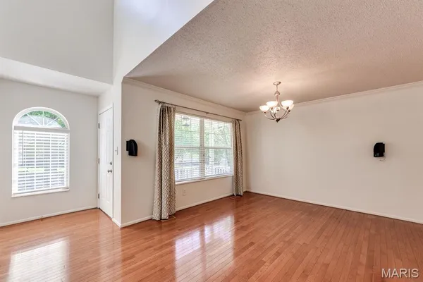 $395,000 | 3143 Lavender Lane, St. Louis, MO 63139