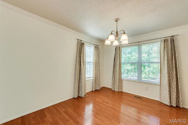 $395,000 | 3143 Lavender Lane, St. Louis, MO 63139