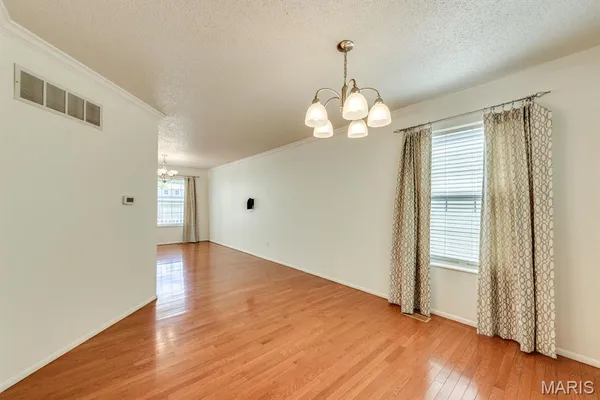 $395,000 | 3143 Lavender Lane, St. Louis, MO 63139