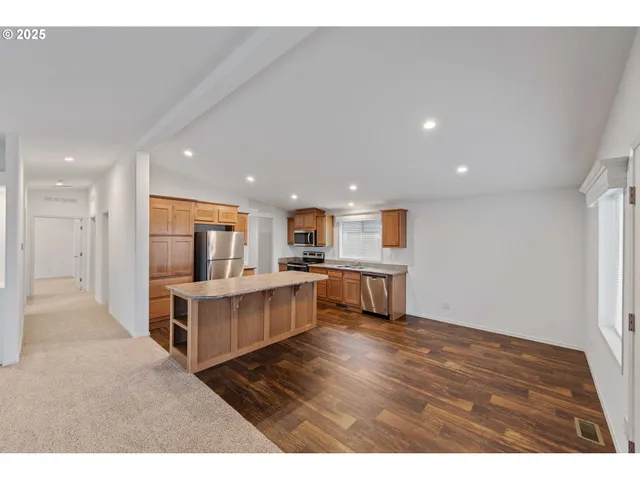 $299,000 | 649 South Marple Street, Coos Bay, OR 97420