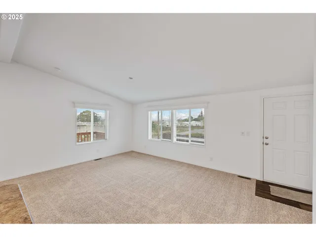 $299,000 | 649 South Marple Street, Coos Bay, OR 97420