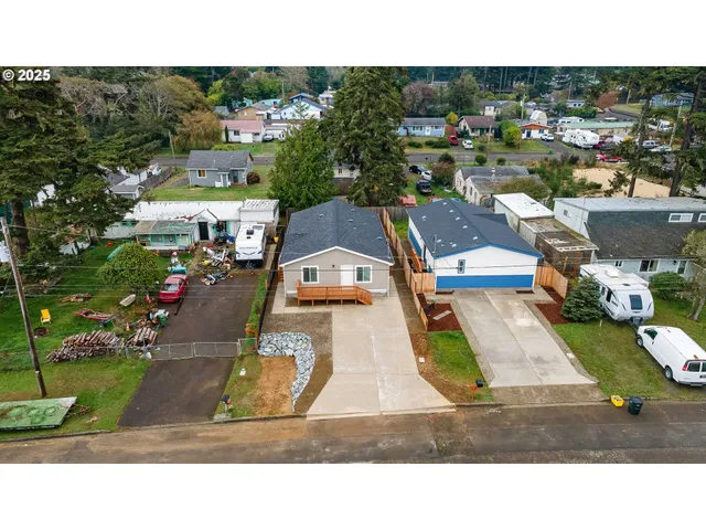 $299,000 | 649 South Marple Street, Coos Bay, OR 97420