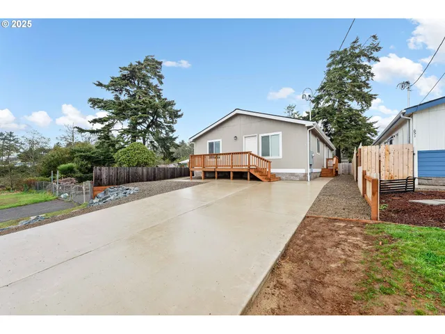 $299,000 | 649 South Marple Street, Coos Bay, OR 97420