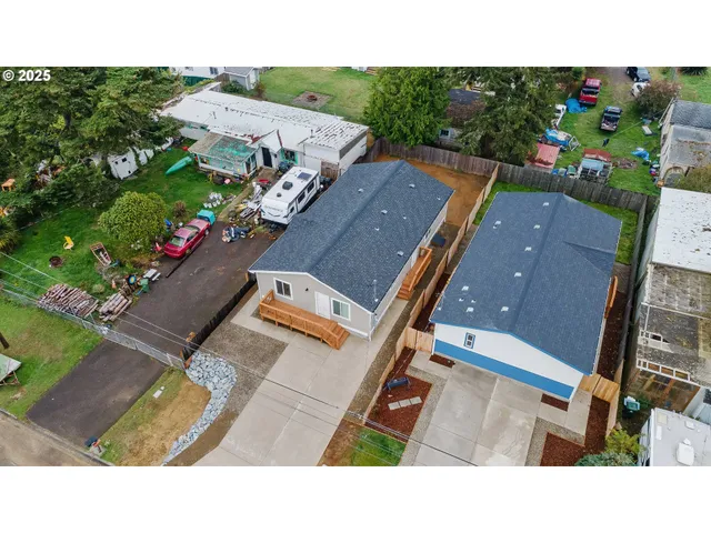 $299,000 | 649 South Marple Street, Coos Bay, OR 97420