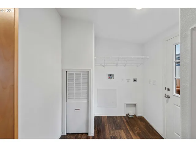 $299,000 | 649 South Marple Street, Coos Bay, OR 97420