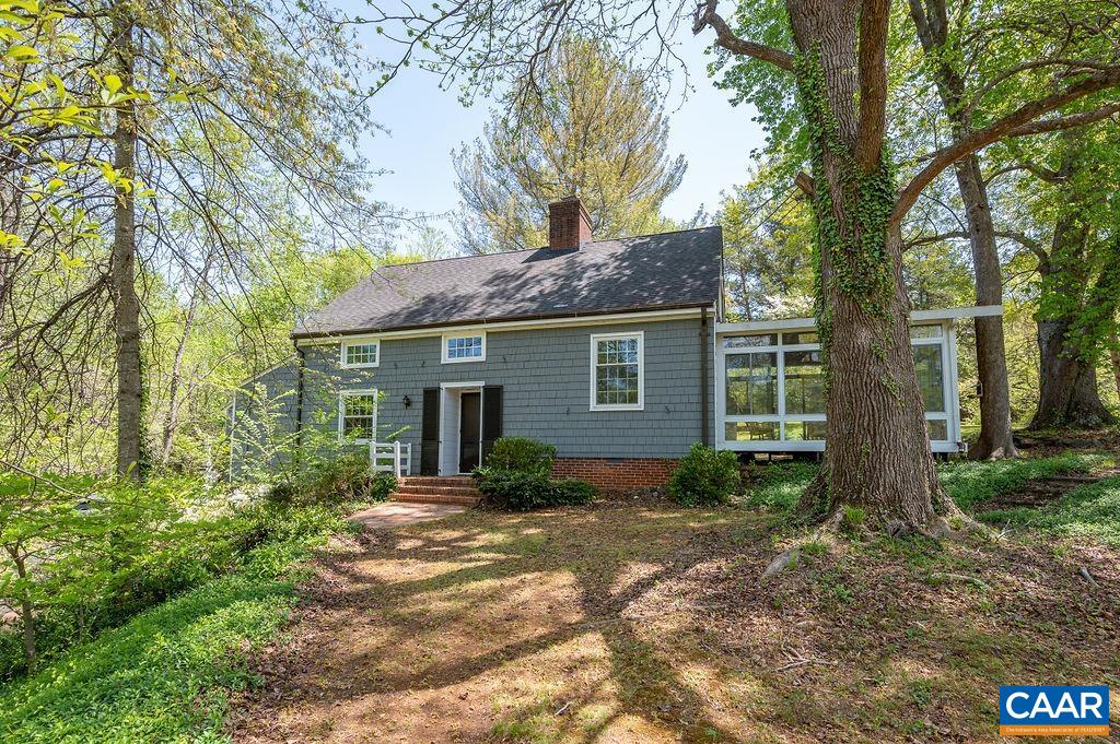 19 Old Farm Road Charlottesville, VA 22903 - Photo 1 of 29 a front view of a house with garden