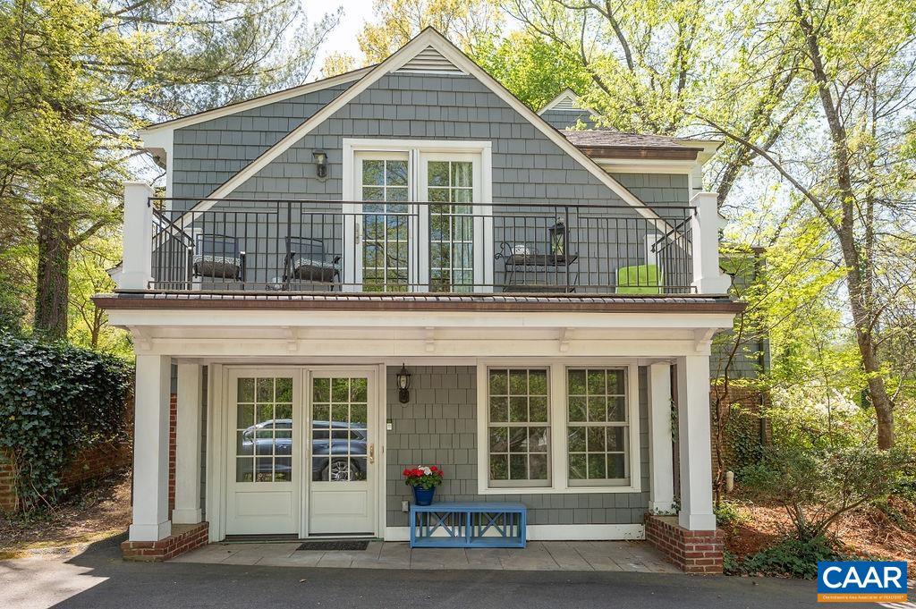 19 Old Farm Road Charlottesville, VA 22903 - Photo 5 of 29 front view of a house
