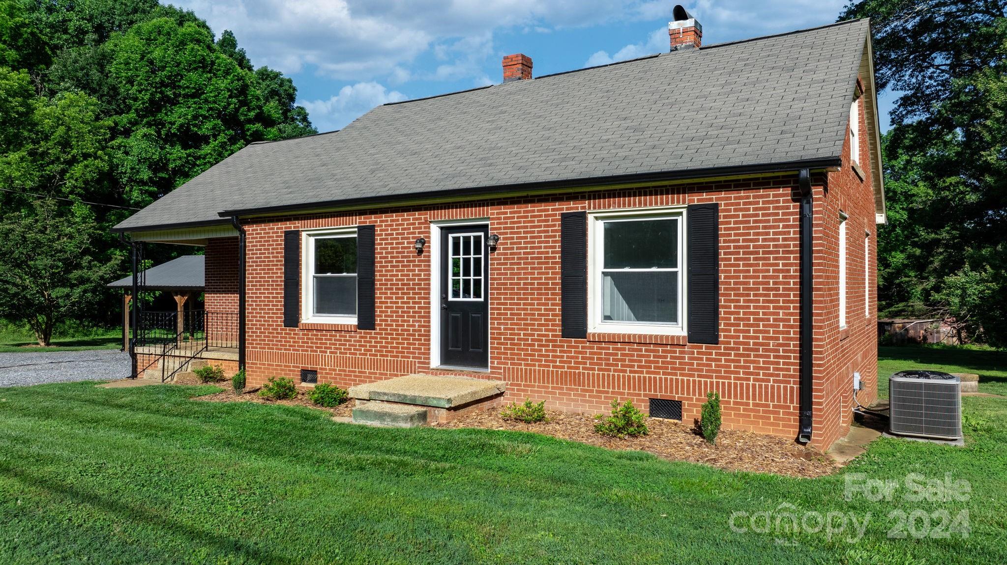 3621 County Home Road Conover, NC 28613 - Photo 3 of 25 Gallery Image 3