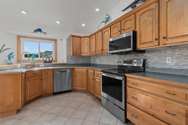 $480,000 | 2374 Shore Preserve Drive, Oshkosh, WI 54904