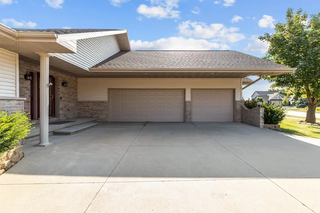 $480,000 | 2374 Shore Preserve Drive, Oshkosh, WI 54904