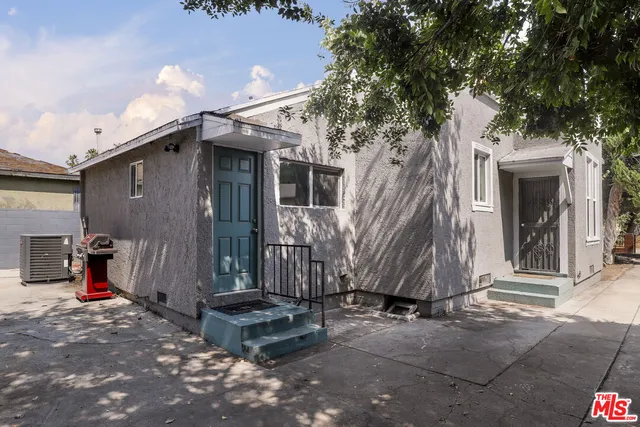 $1,155,000 | 319 Chestnut Avenue, Los Angeles, CA 90042