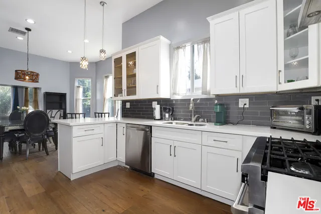 $1,155,000 | 319 Chestnut Avenue, Los Angeles, CA 90042