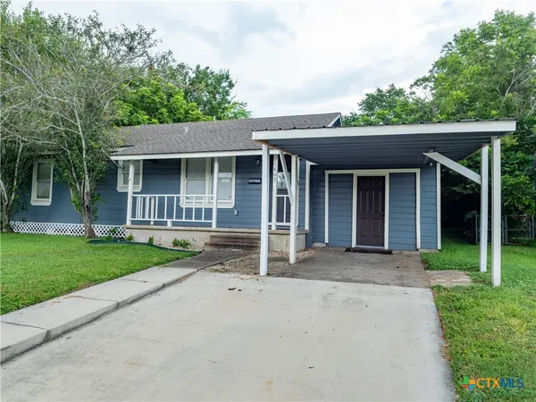 $159,999 | 1805 East Crestwood Drive, Victoria, TX 77901