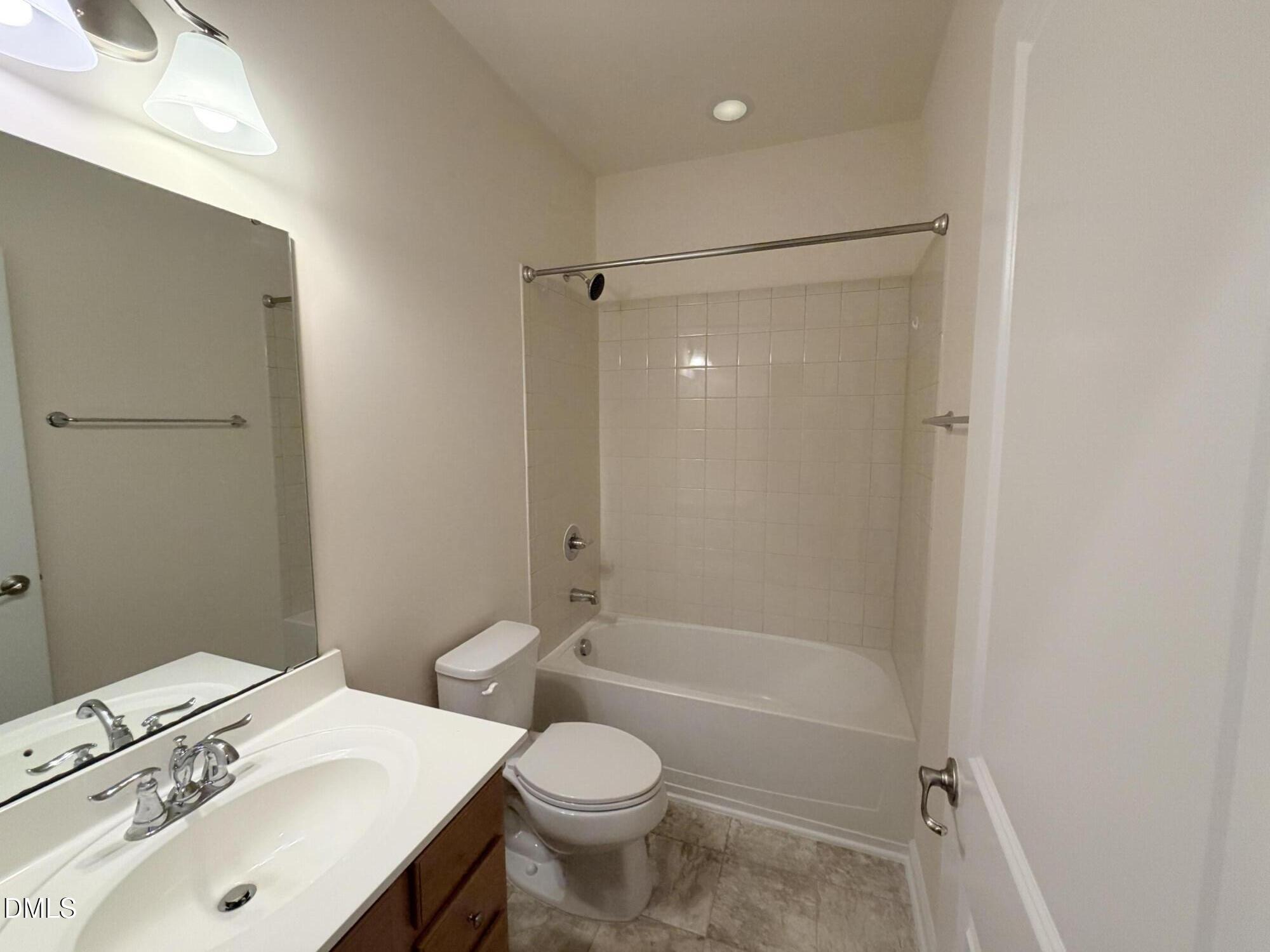 717 Suffield Way Cary, NC 27519 - Photo 25 of 36 14-SecondBathroom