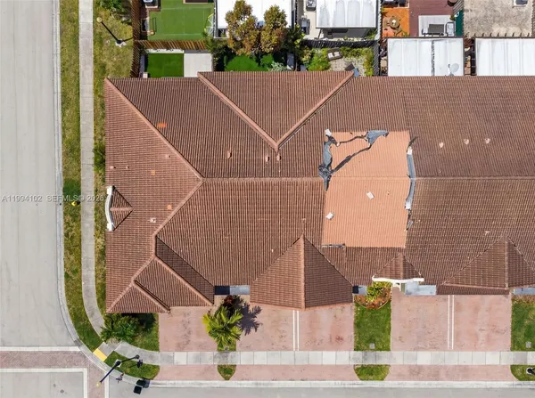 $3,000 | 728 Northeast 34th Avenue, Homestead, FL 33033