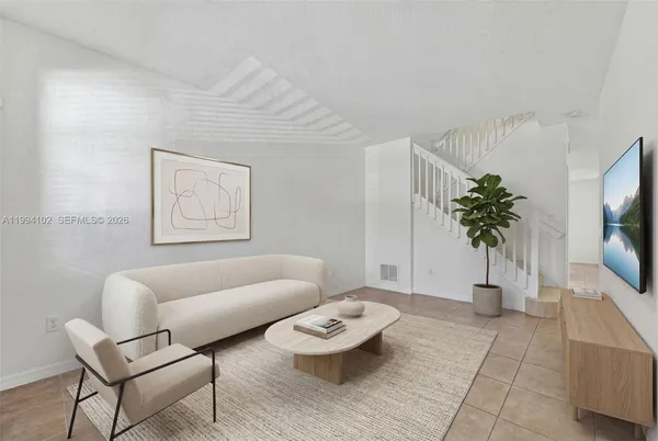 $3,000 | 728 Northeast 34th Avenue, Homestead, FL 33033