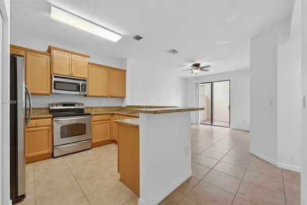 $3,000 | 728 Northeast 34th Avenue, Homestead, FL 33033