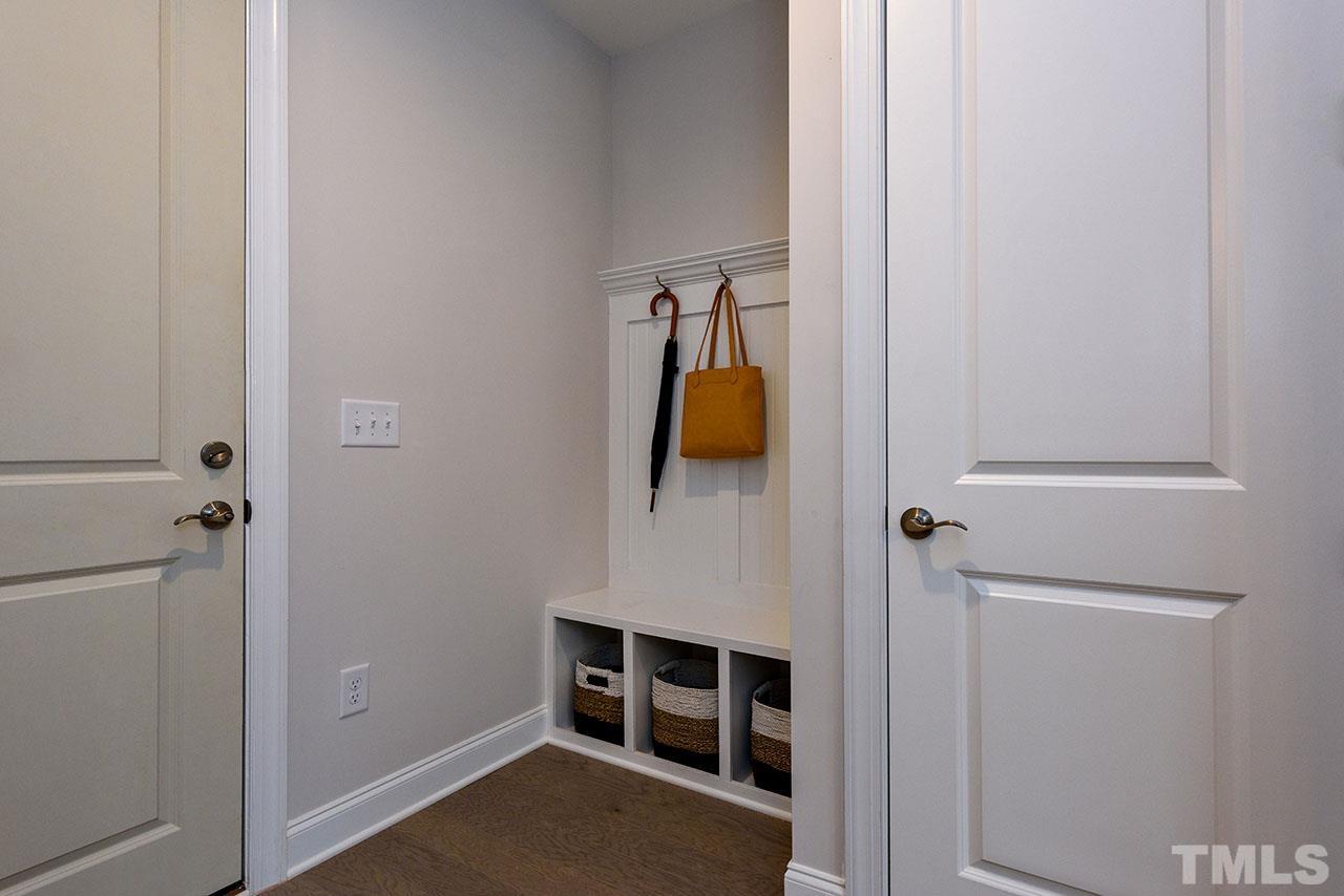 3251 Lynn Road, Unit 17 Raleigh, NC 27613 - Photo 8 of 22