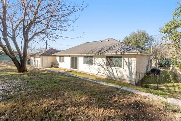 $320,000 | 214 Willow Lane, Ingram, TX 78025