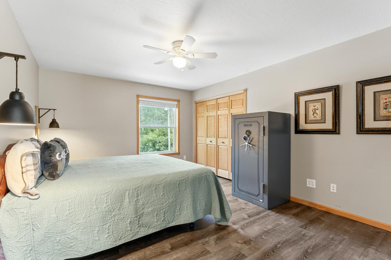 1320 Joseph Road Alpena, MI 49707 - Photo 39 of 42 2nd bedroom