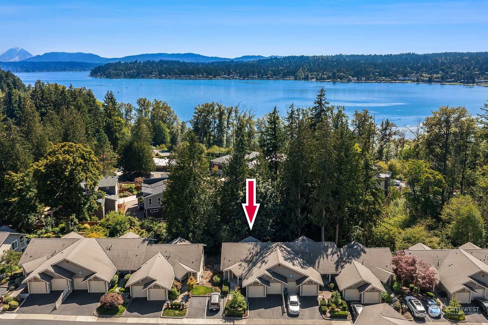 18651 Northeast 55th Way, Unit PP Redmond, WA 98052 - Photo 30 of 35 a view of lake with green space