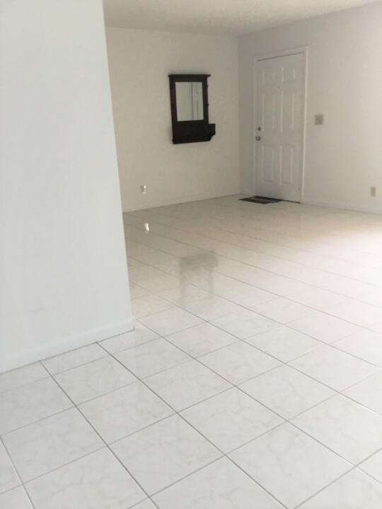 6121 Lasalle Road Delray Beach, FL 33484 - Photo 11 of 17 11