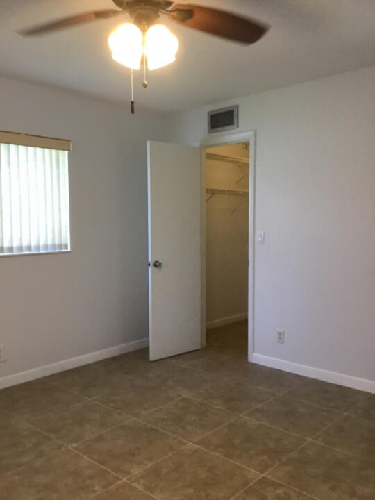 6121 Lasalle Road Delray Beach, FL 33484 - Photo 9 of 17 9