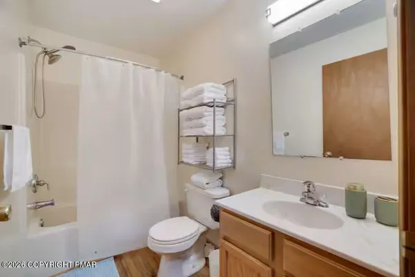 $2,300 | 7118 Winnebago Drive, Pocono Lake, PA 18347