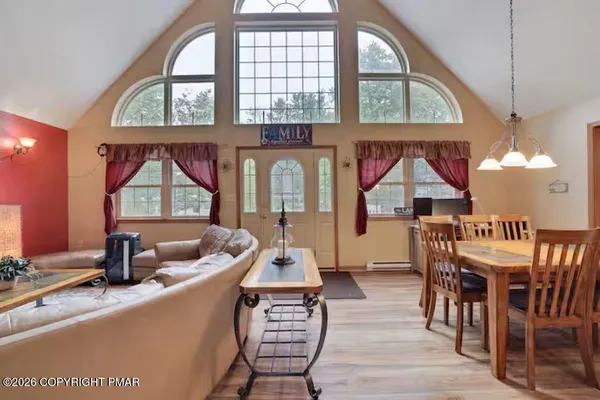 $2,300 | 7118 Winnebago Drive, Pocono Lake, PA 18347