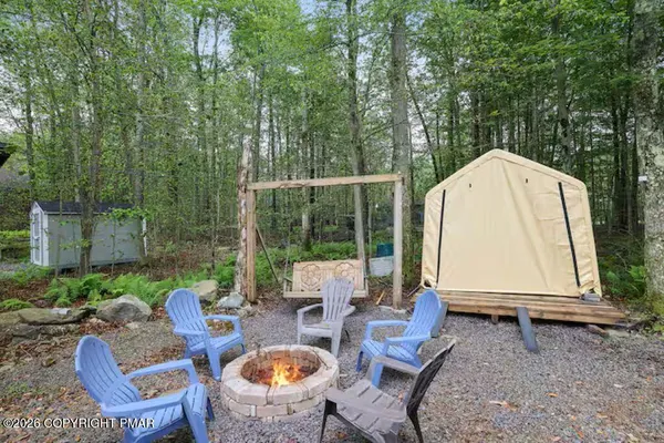 $2,300 | 7118 Winnebago Drive, Pocono Lake, PA 18347