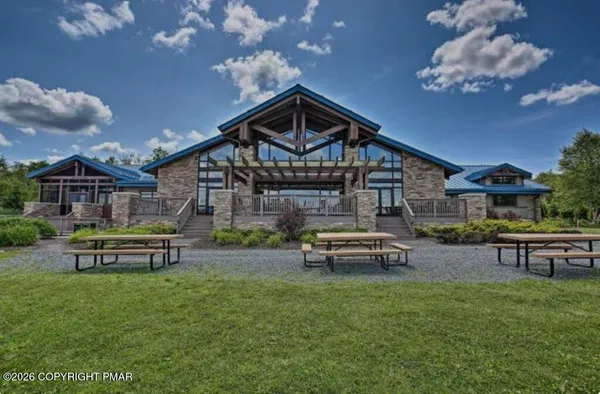 $2,300 | 7118 Winnebago Drive, Pocono Lake, PA 18347