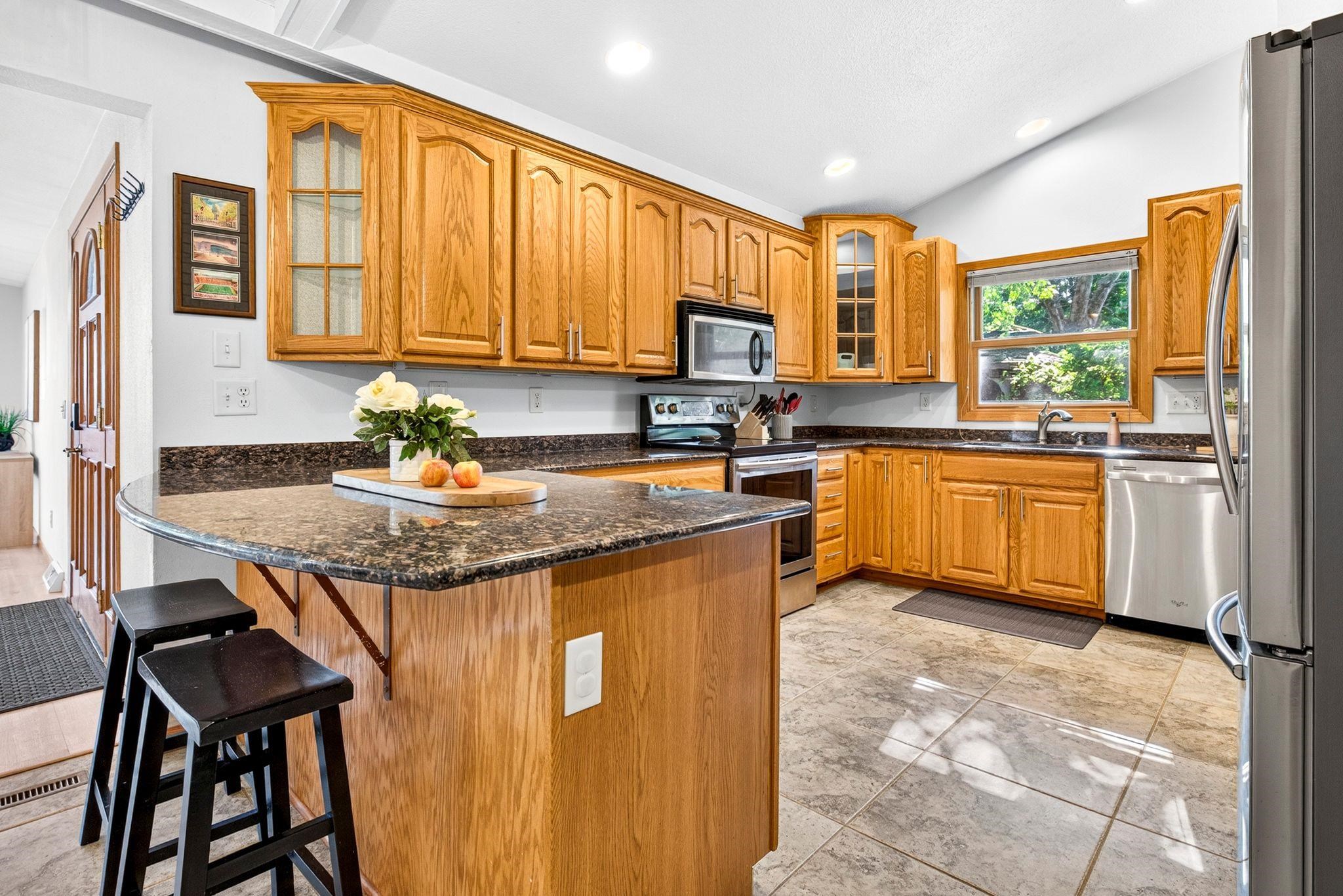 731 East Harding Drive Appleton, WI 54915 - Photo 6 of 39 Gallery Image 6