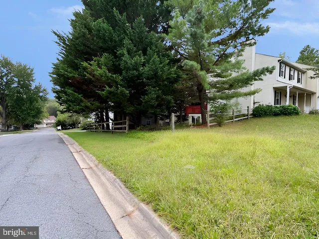 $590,000 | 24737 Nickelby Drive, Damascus, MD 20872