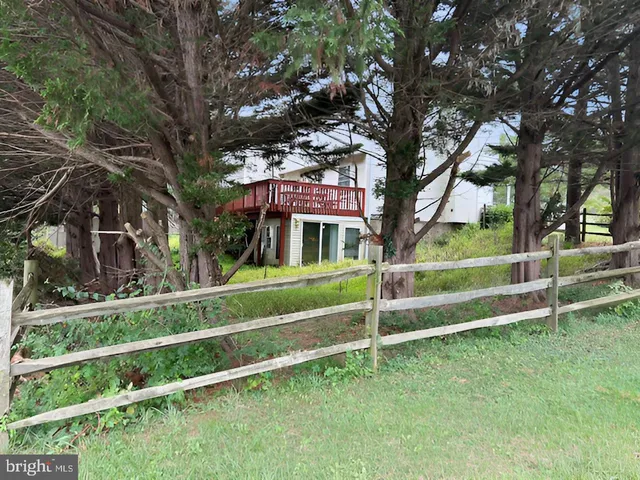 $590,000 | 24737 Nickelby Drive, Damascus, MD 20872