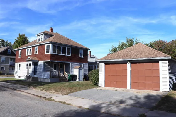$2,600 | 32 Gilman Street, Unit 2 2, Nashua, NH 03060